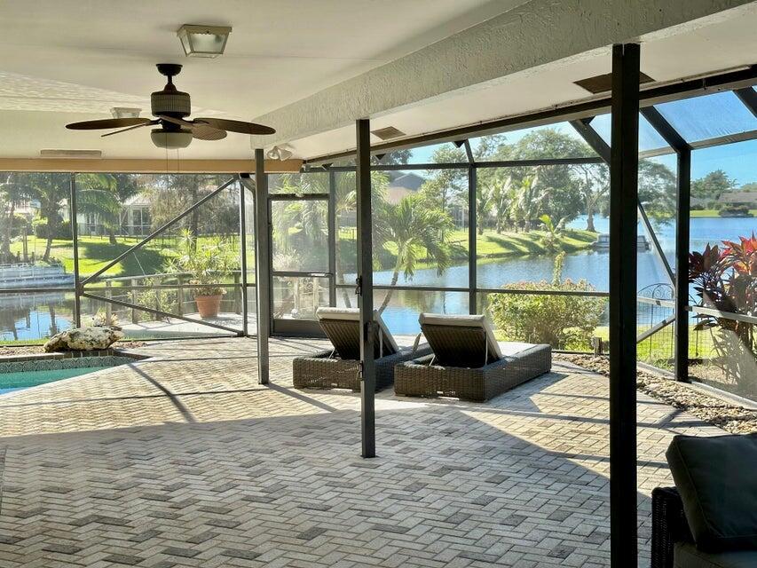 12716 E Headwater Circle E Wellington FL 33414 | R11041075