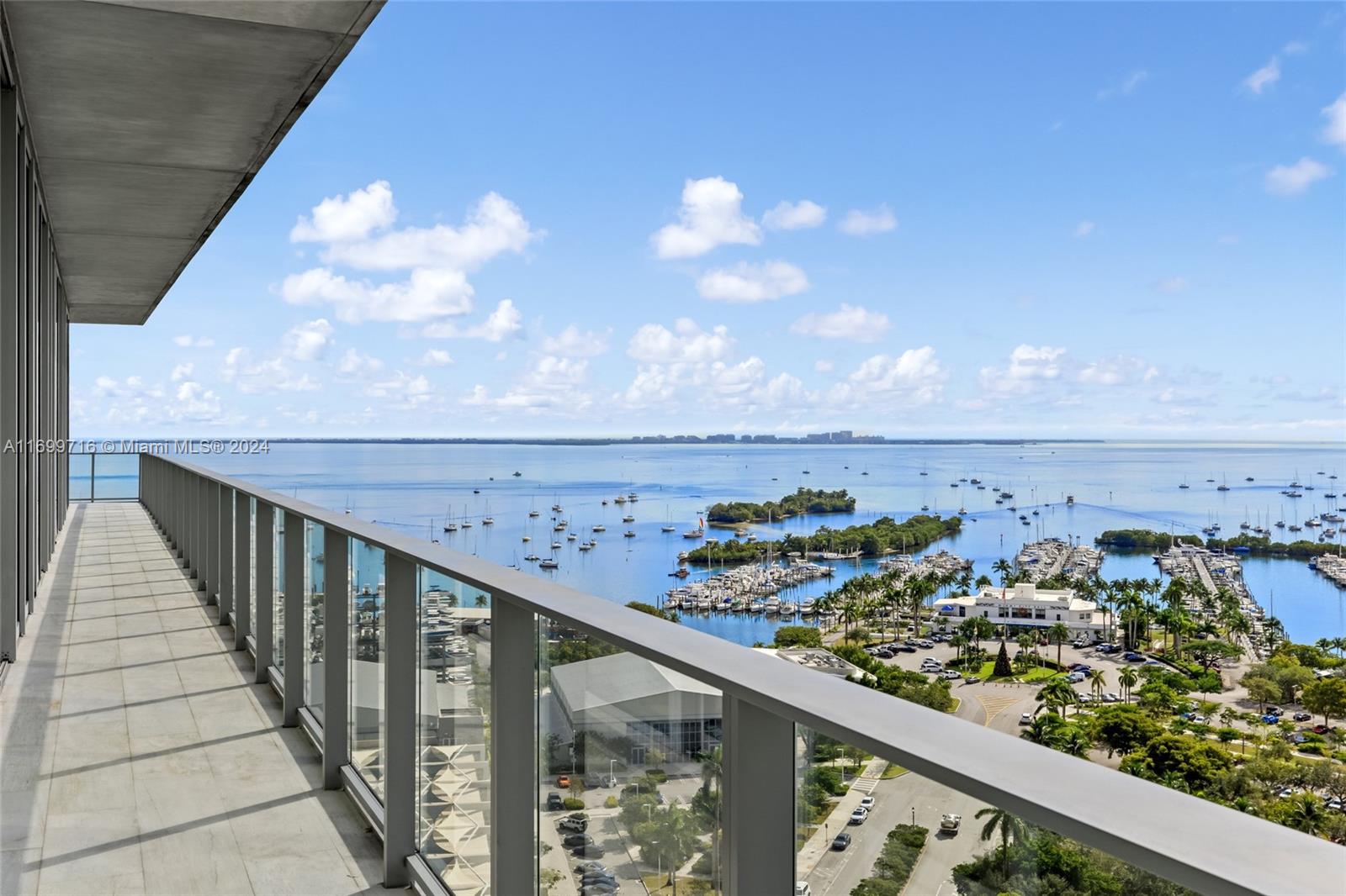 Condo for Sale in Miami, FL