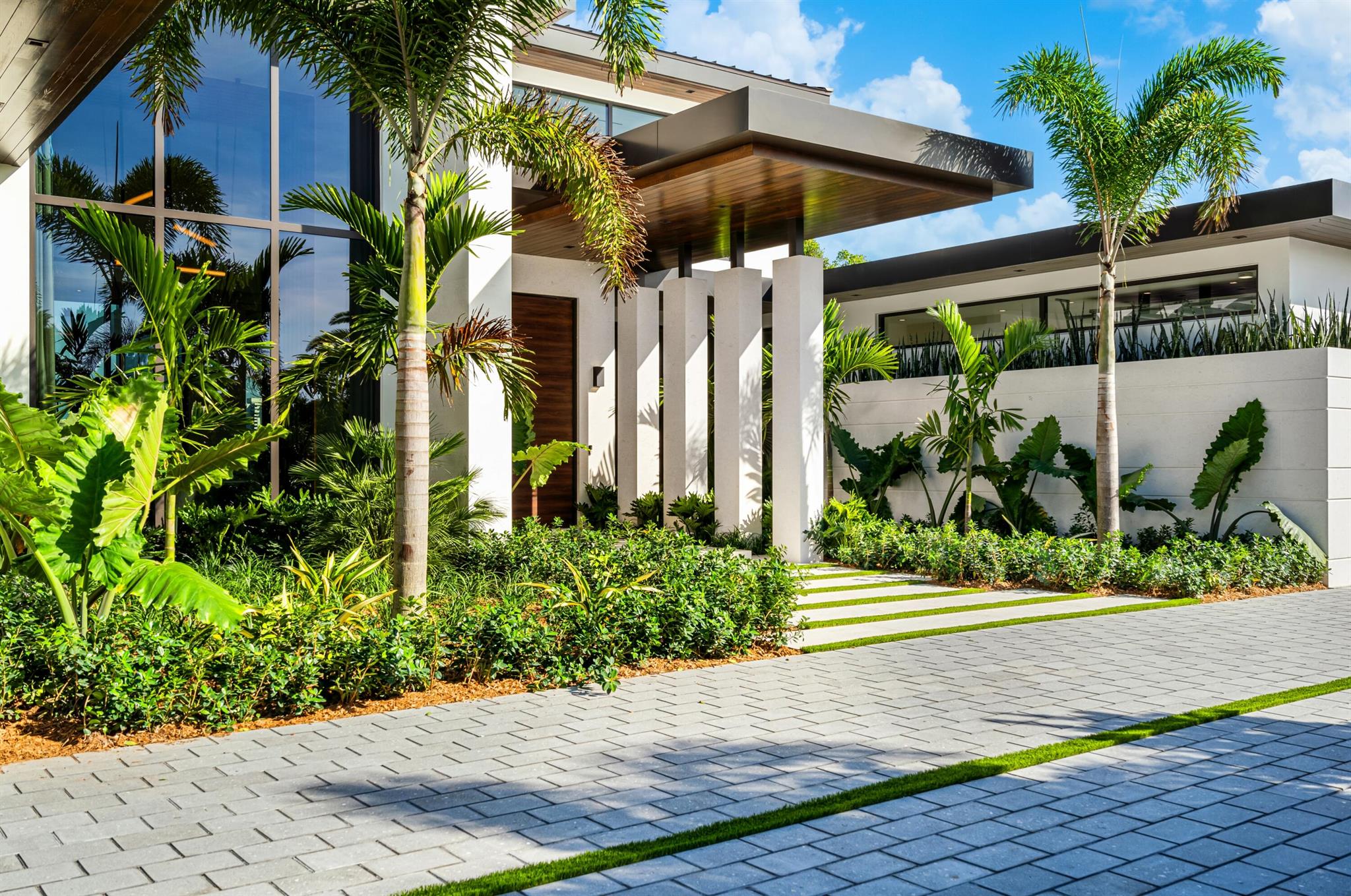 Homes for sale in Boca Raton, FL | 829 Orchid Dr, Boca Raton, FL 33432 | MLS# R11041787