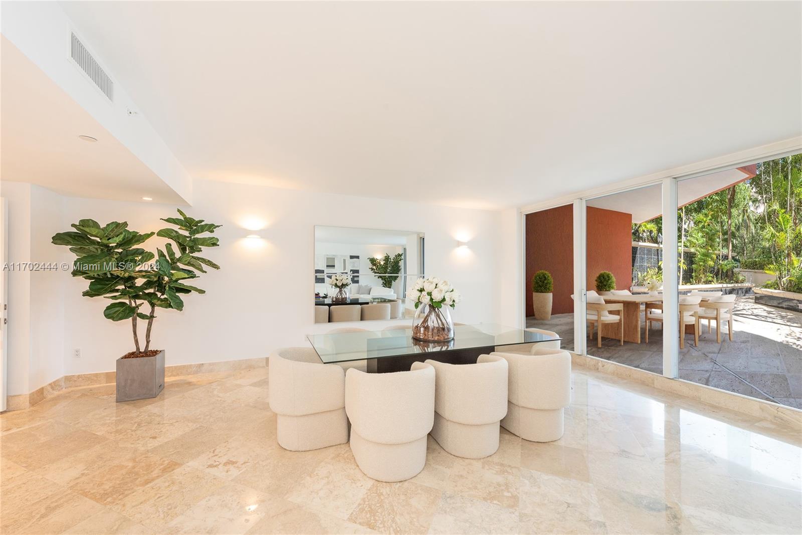 785 Crandon Blvd #205/305, Key Biscayne FL 33149