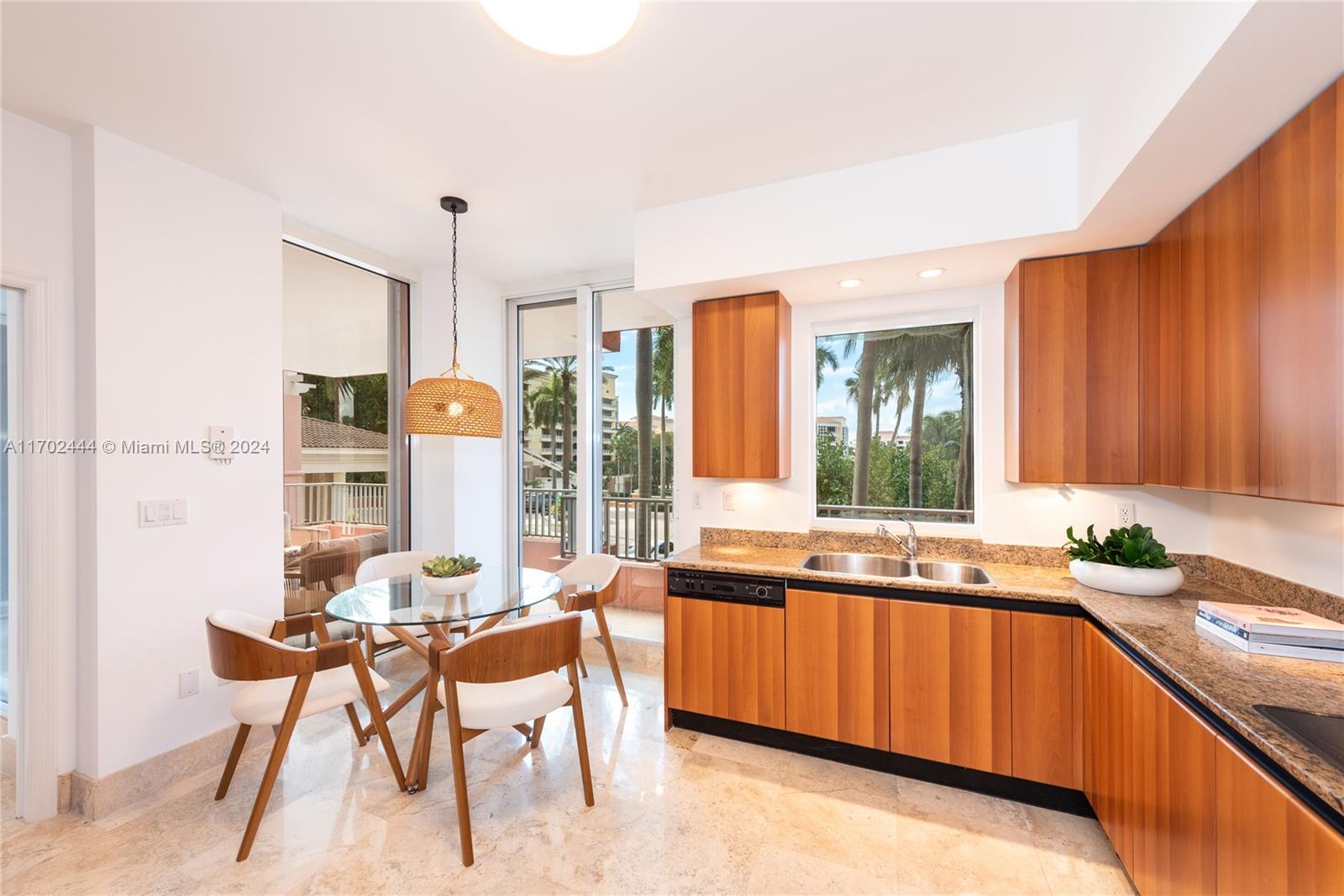 785 Crandon Blvd #205/305, Key Biscayne FL 33149