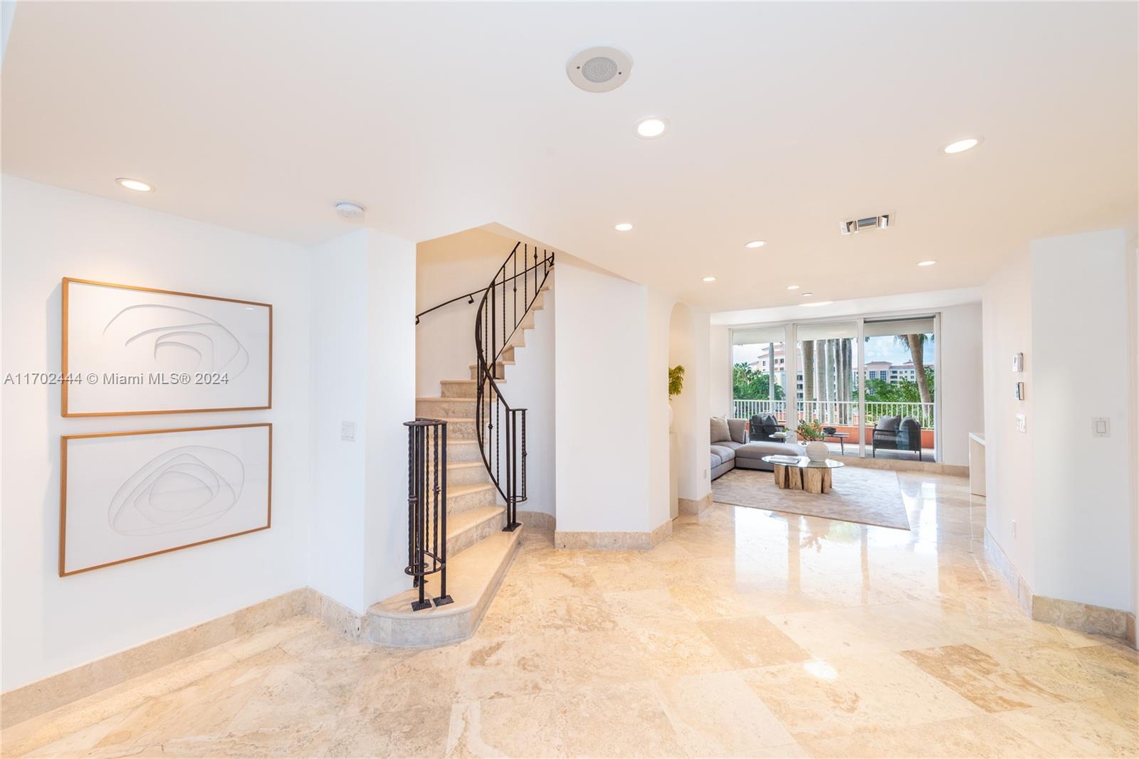 785 Crandon Blvd #205/305, Key Biscayne FL 33149
