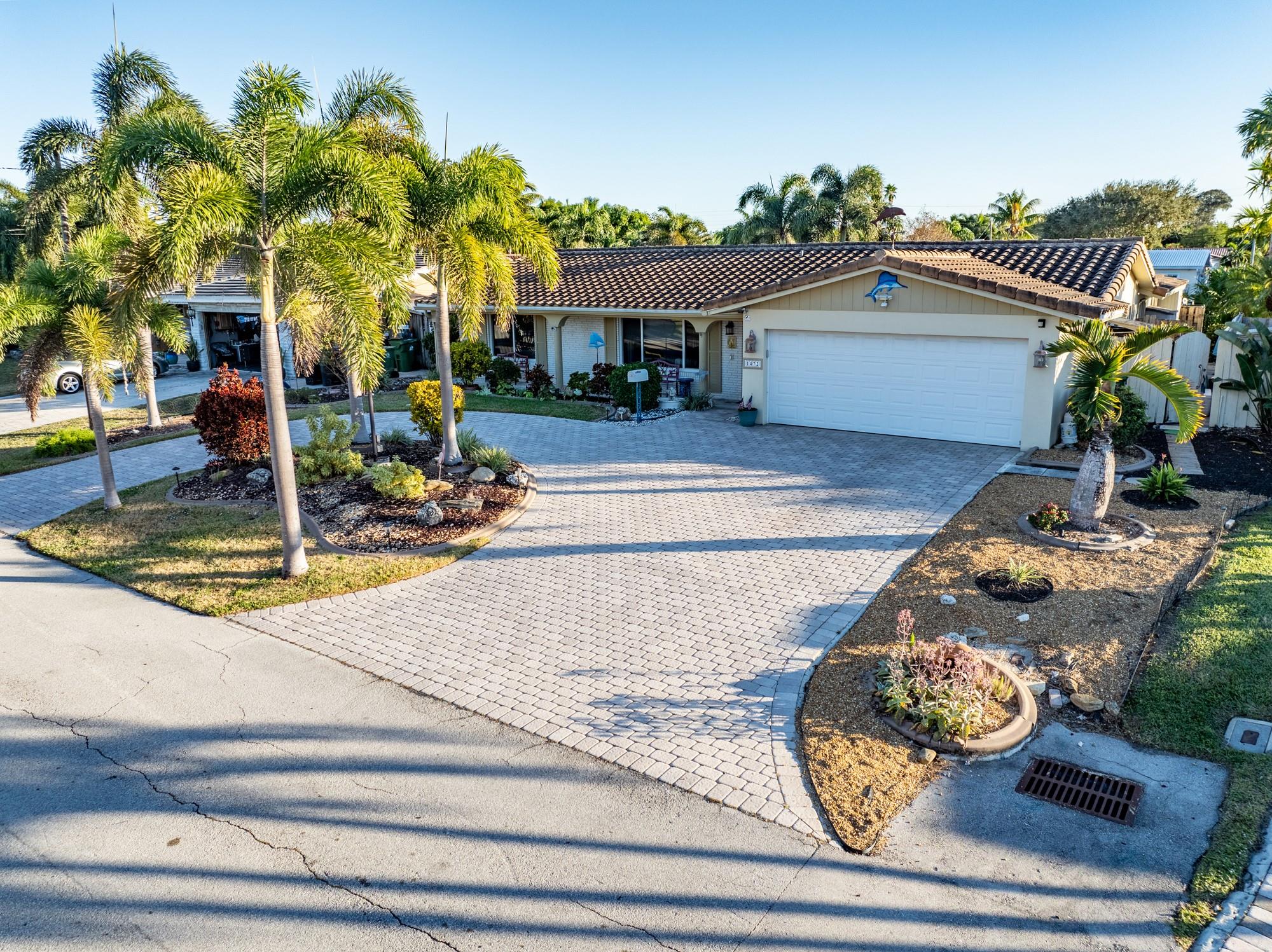 1472 Ne 54th St Fort Lauderdale FL 33334 | F10474736