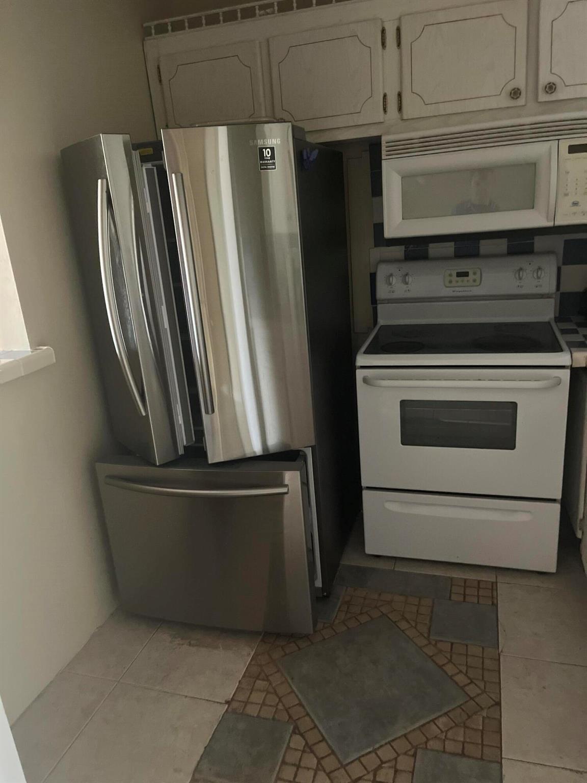 Homes for sale in West Palm Beach, FL | 128 Windsor F, West Palm Beach, FL 33417 | MLS# R11042853