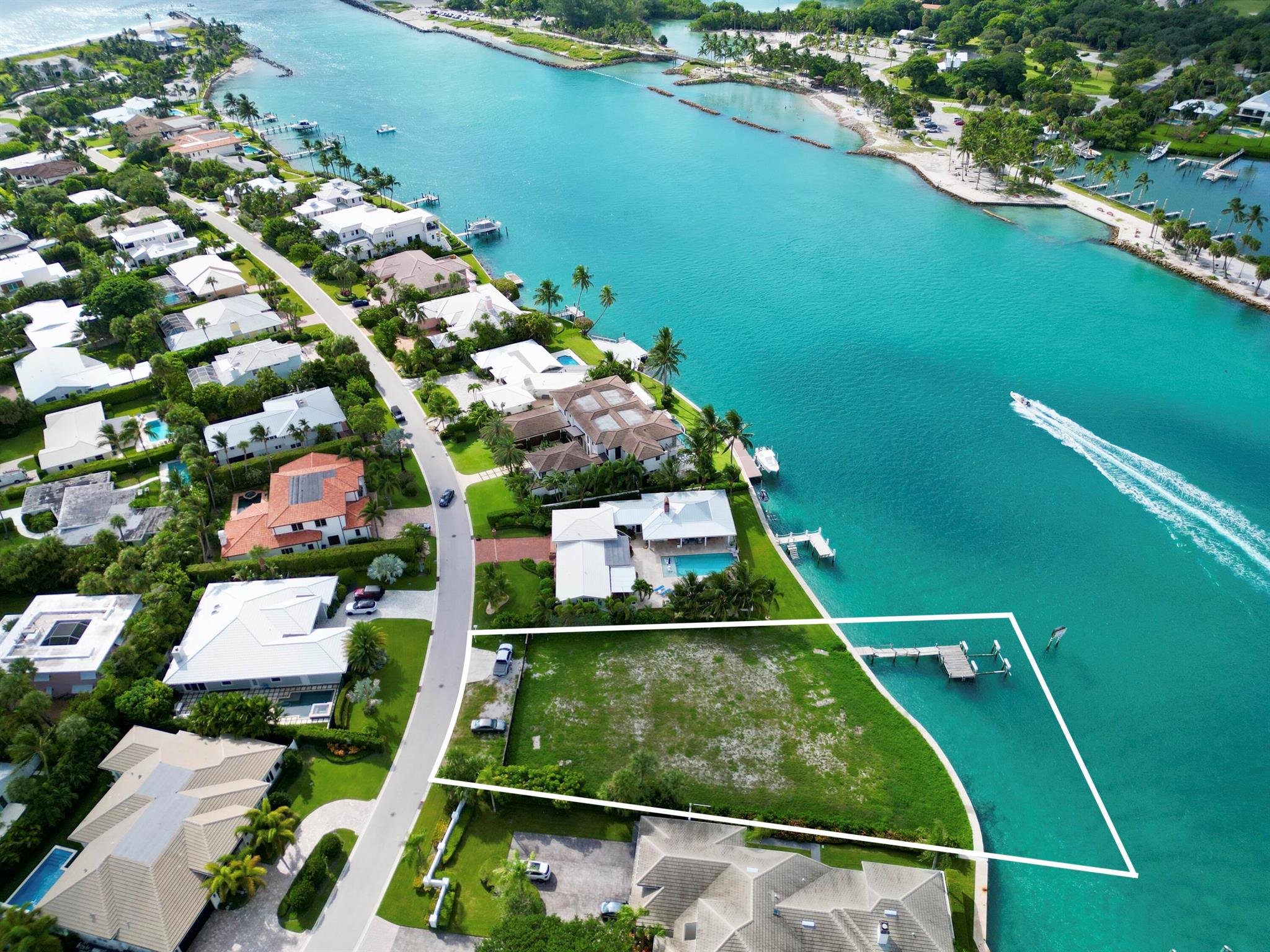 Homes for sale in Jupiter Inlet Colony, FL | 88 Lighthouse Dr, Jupiter Inlet Colony, FL 33469 | MLS# R11043028