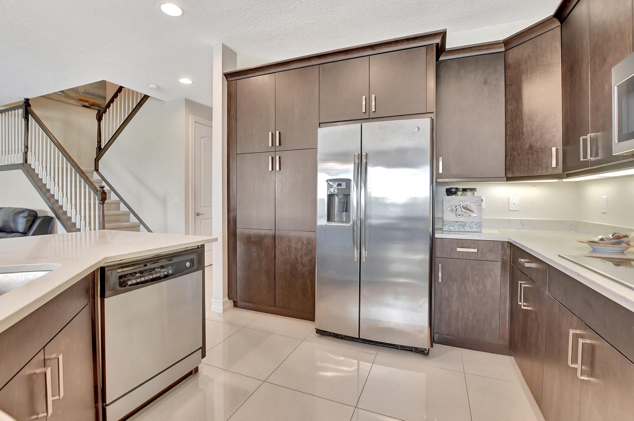 EXTRA large pantry space.
