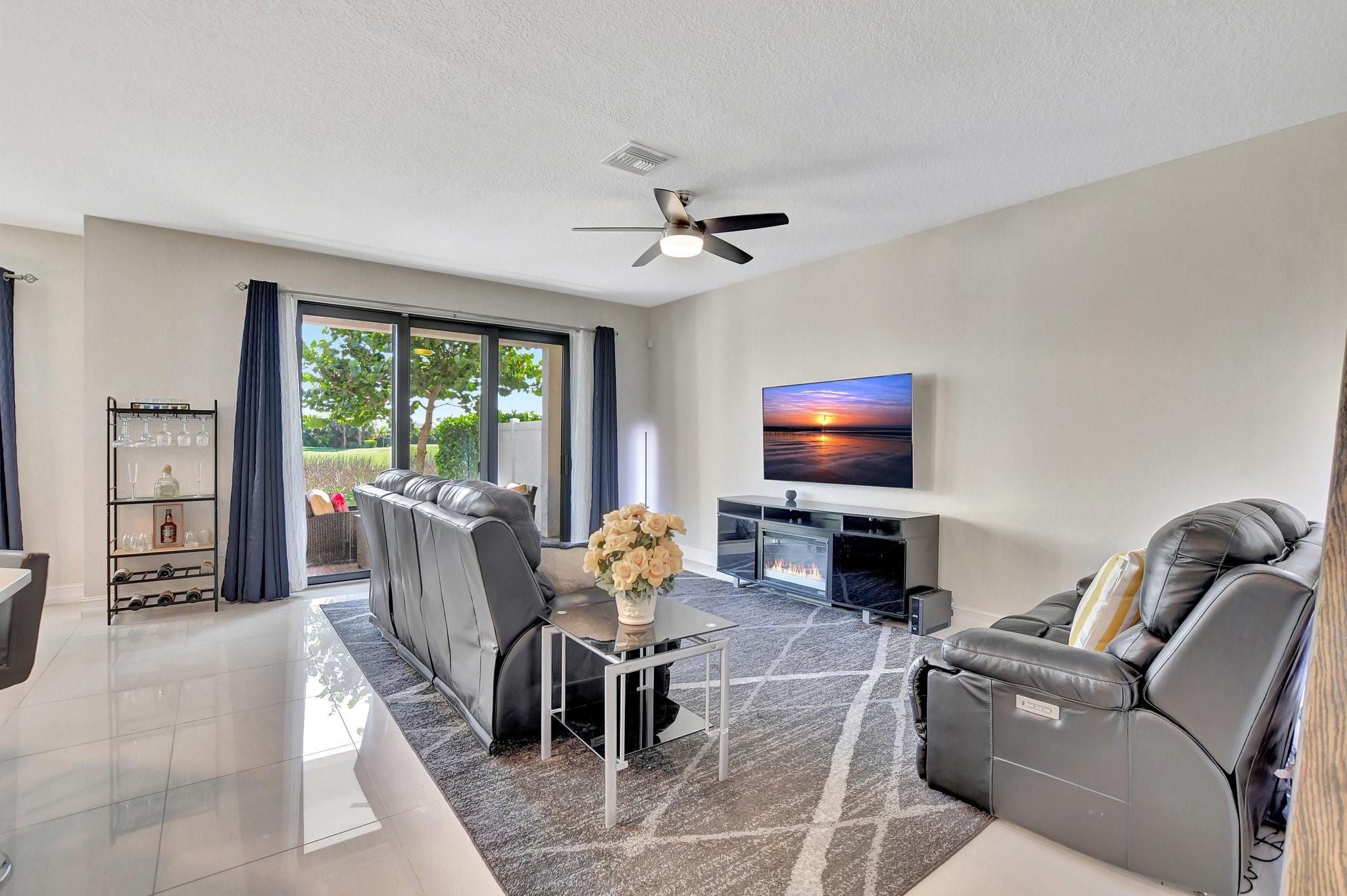 Spacious living room.