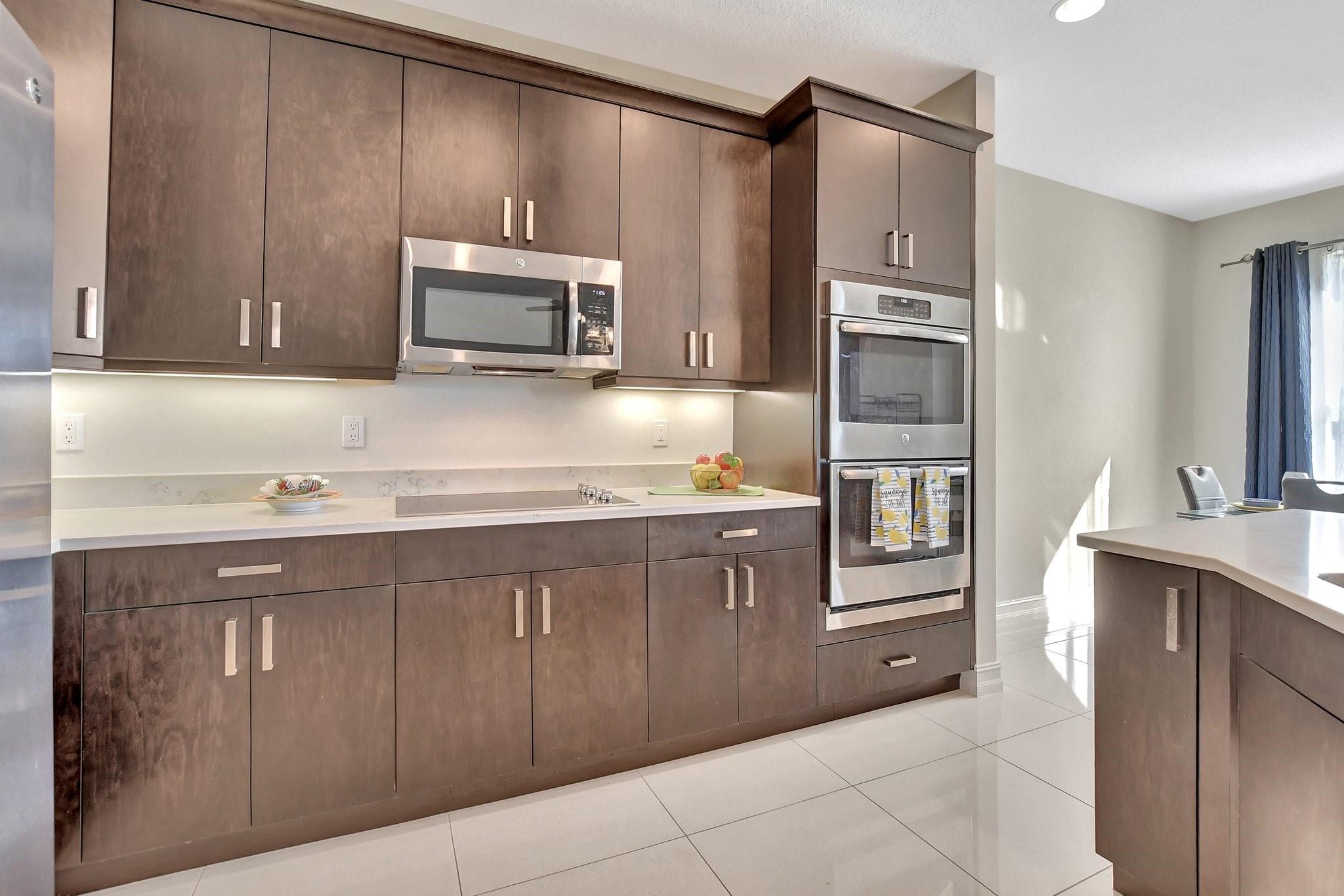 GE S/S appliance package features double oven that highlights the 42