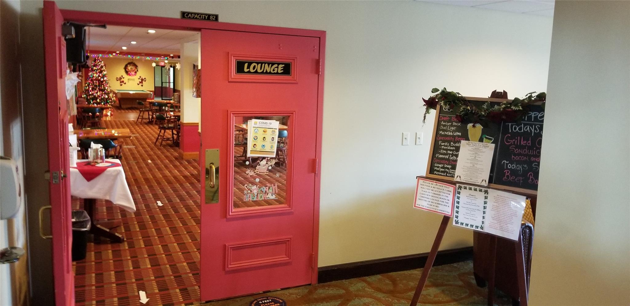 Entrance to Chippers 19th hole