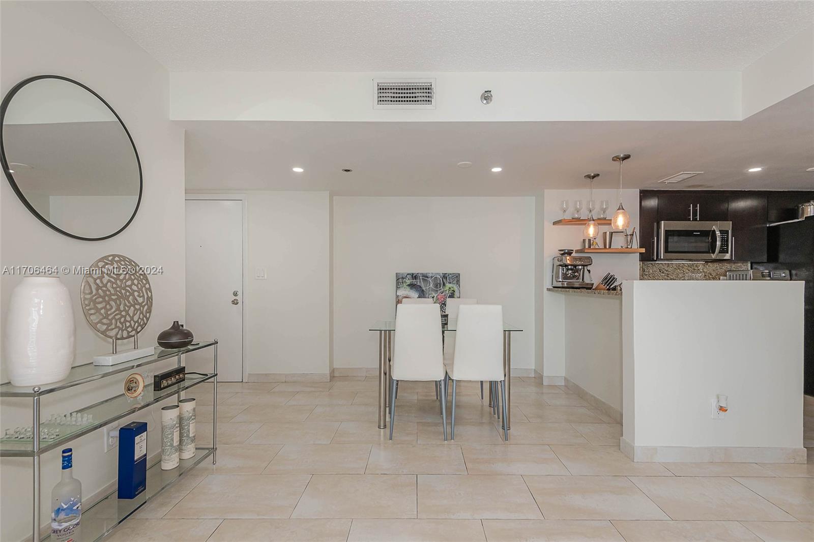 770 Claughton Island Dr #1914, Miami FL 33131