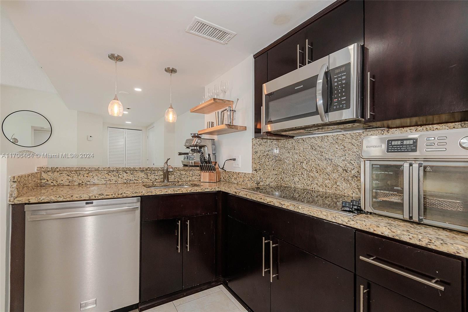 770 Claughton Island Dr #1914, Miami FL 33131