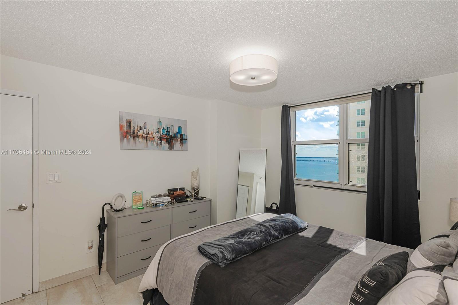 770 Claughton Island Dr #1914, Miami FL 33131