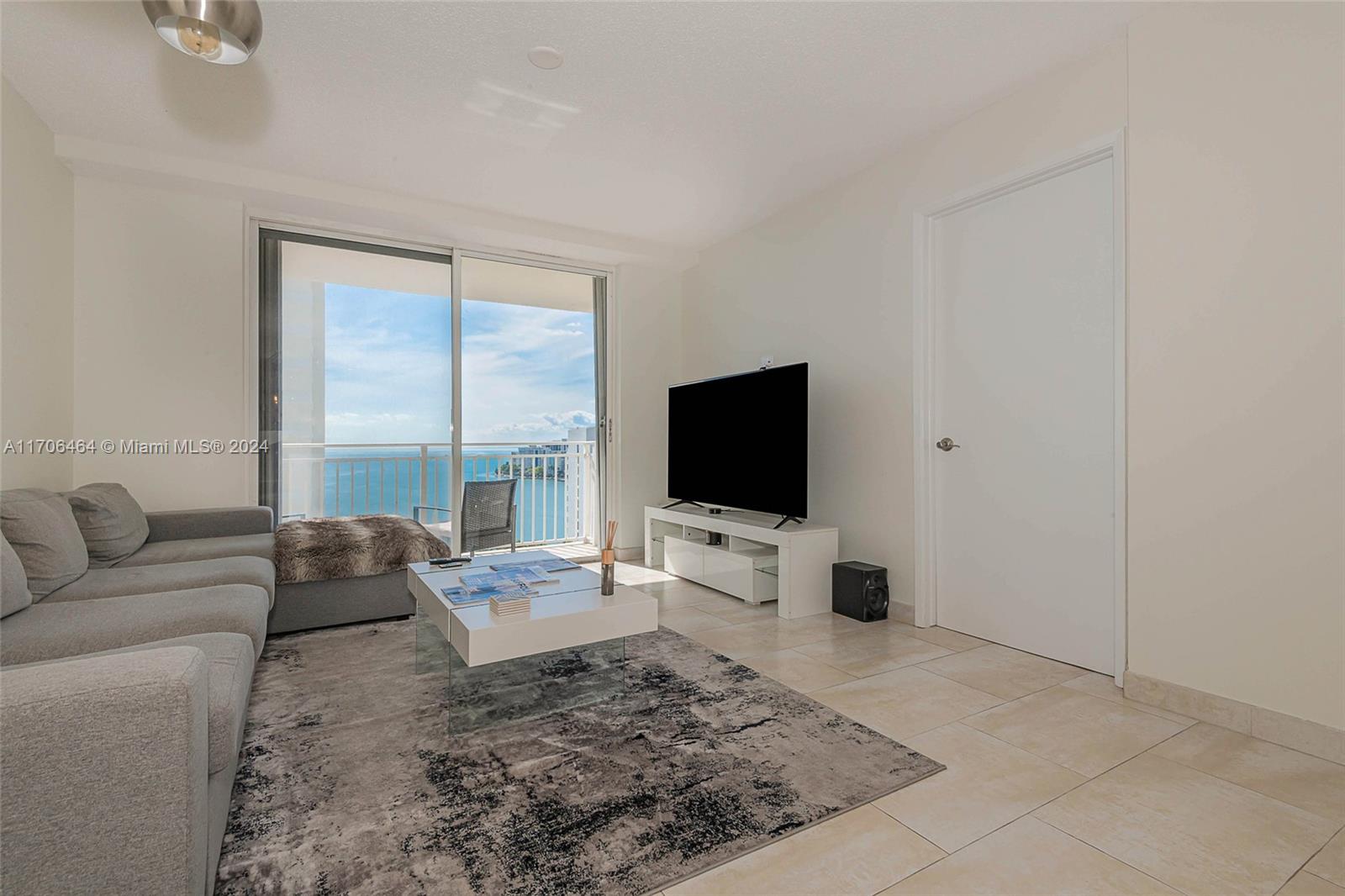 770 Claughton Island Dr #1914, Miami FL 33131