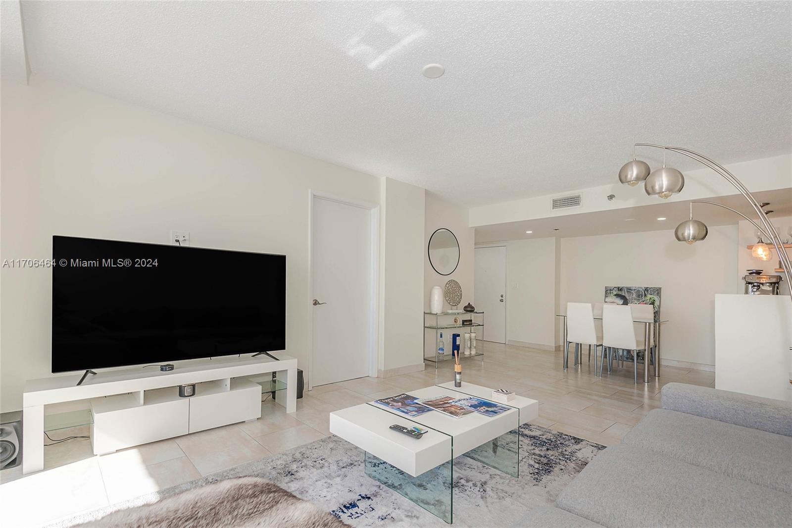 770 Claughton Island Dr #1914, Miami FL 33131
