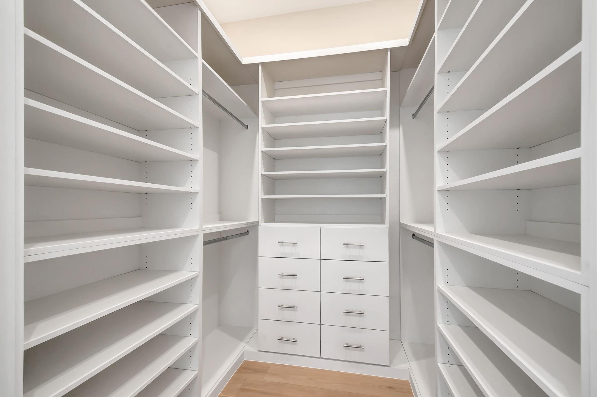 Master Walk In Closet