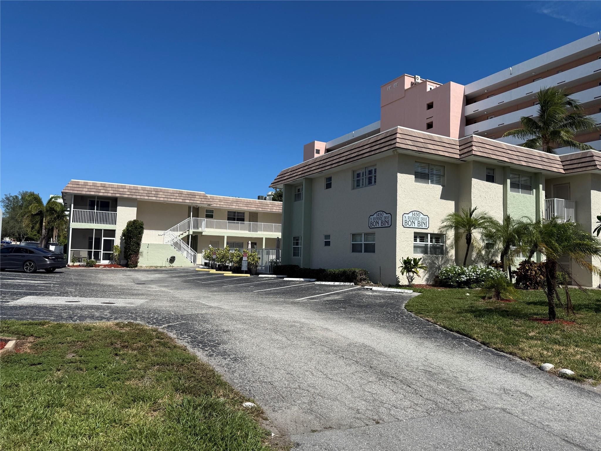 Bon Boni Condominium