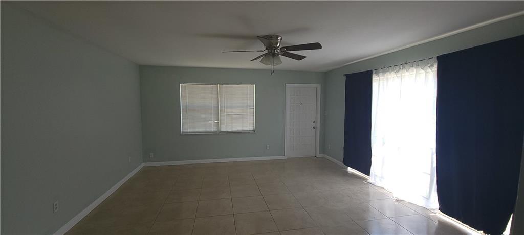 Homes for sale in Vero Beach, FL | 412 7Th Road Sw, Vero Beach, FL 32962 | MLS# R11043857