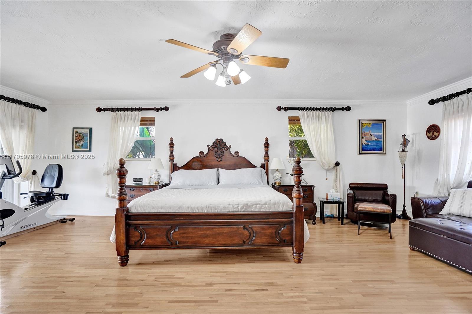 1960 NE 118th Rd, North Miami FL 33181