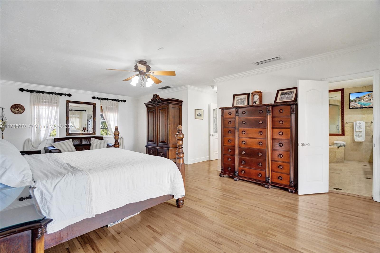1960 NE 118th Rd, North Miami FL 33181