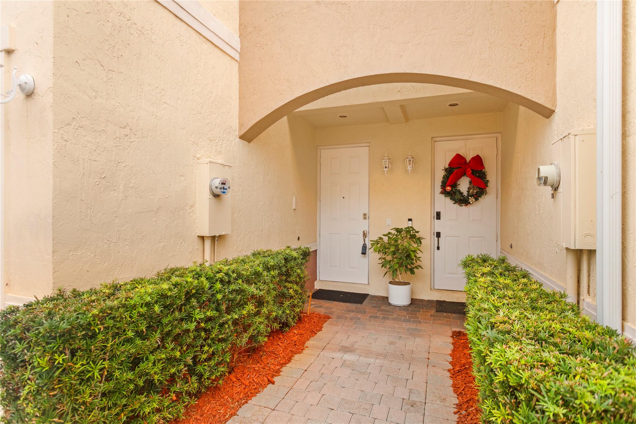 Homes for sale in Davie, FL | 7440 Willow Grove Pl, Davie, FL 33314 | MLS# F10475769