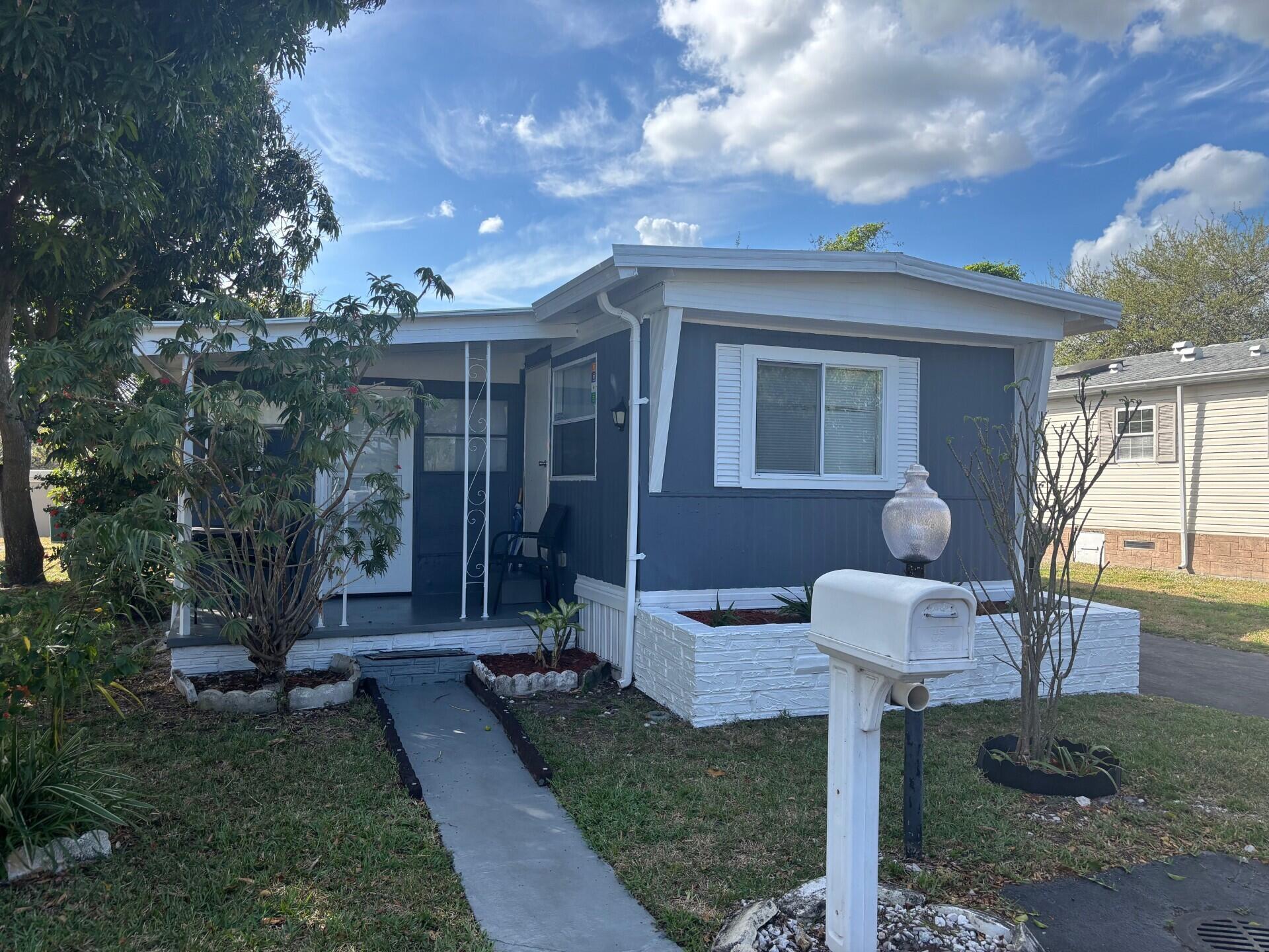 Homes for sale in Coconut Creek, FL | 6931 Nw 45th, Coconut Creek, FL 33073 | MLS# R11044203