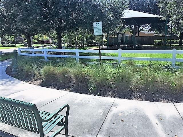 Lloyd Estates Park- 1 block away