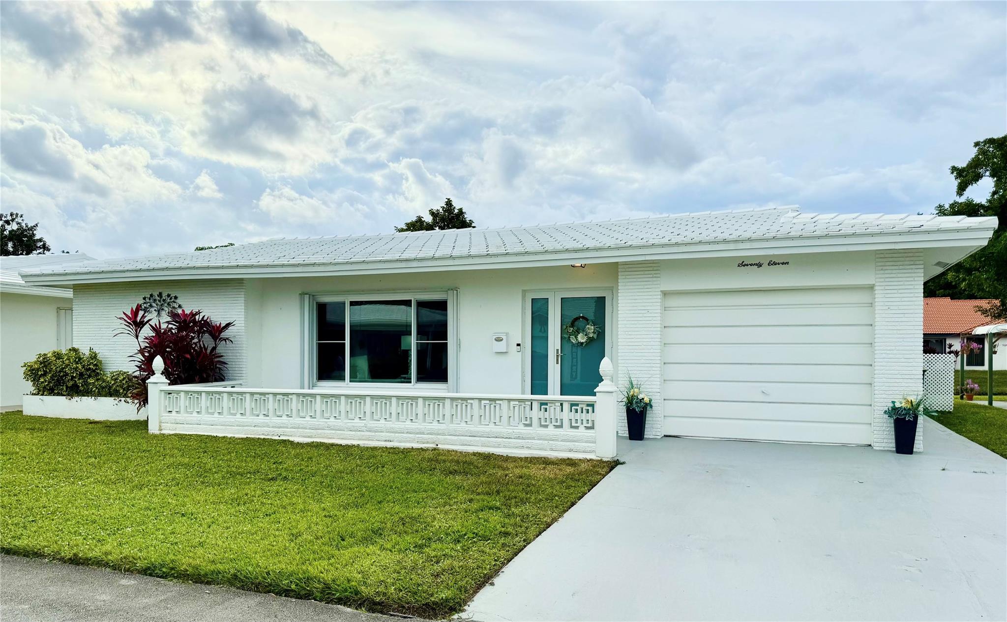 7011 Nw 73rd Ave Tamarac FL 33321 | F10475816