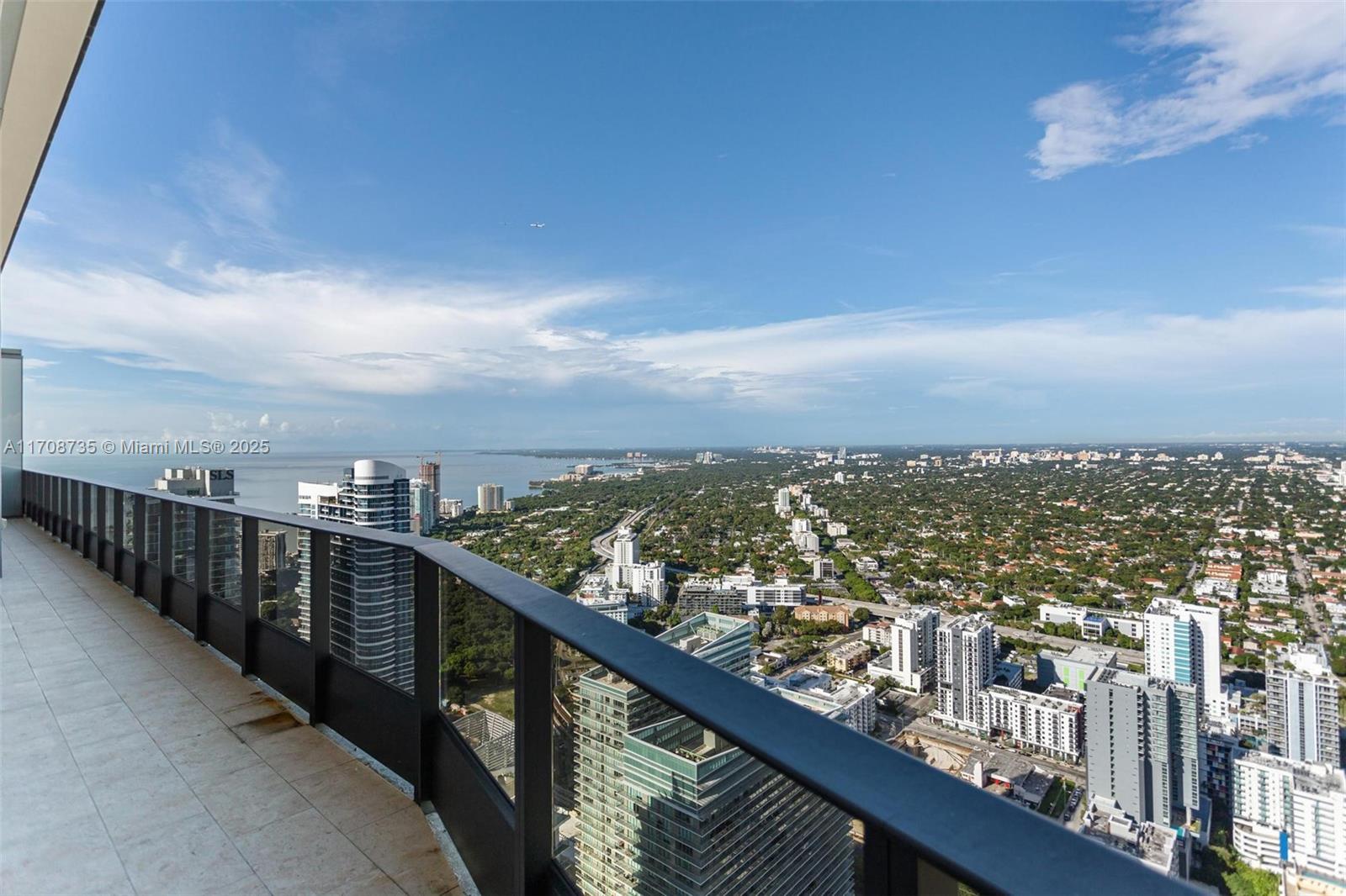 1000 Brickell Plz #UPH6204, Miami FL 33131