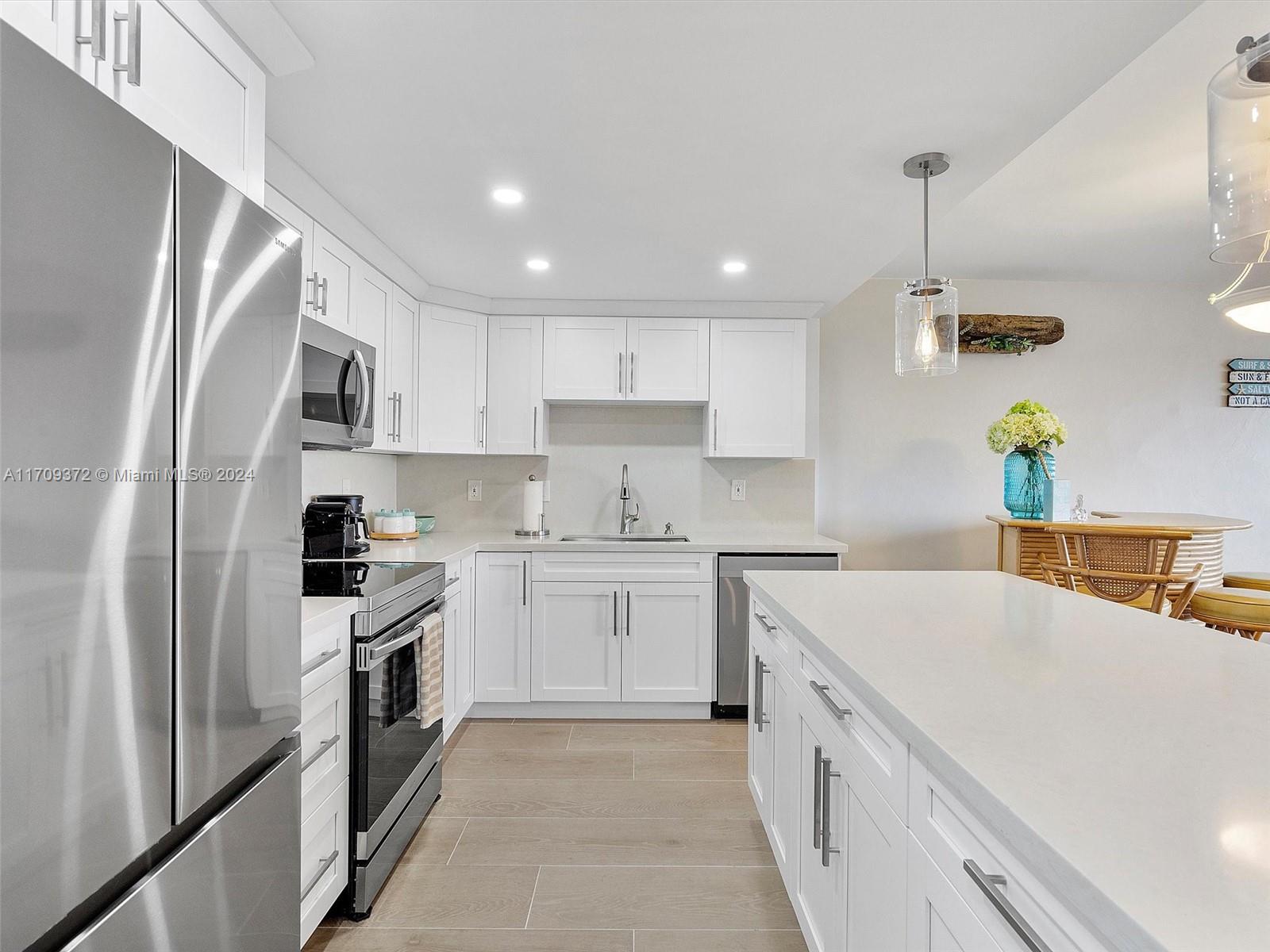 Hollywood Towers Condo