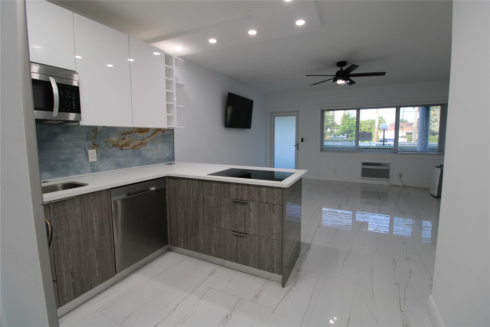 Homes for sale in Hallandale Beach, FL | 600 Layne Blvd #119, Hallandale Beach, FL 33009 | MLS# F10476824