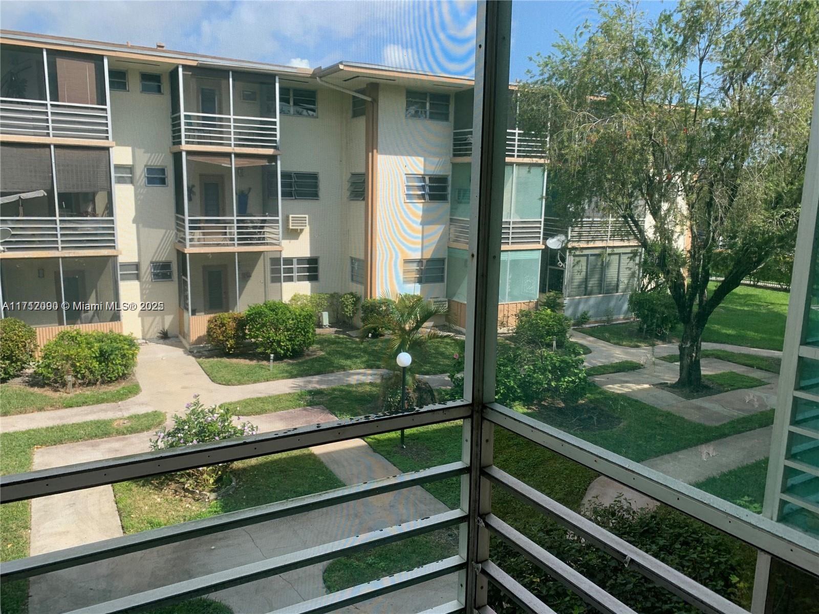 1395-ne-167th-st-209-miami-fl-33162/hzid_2c087dc2