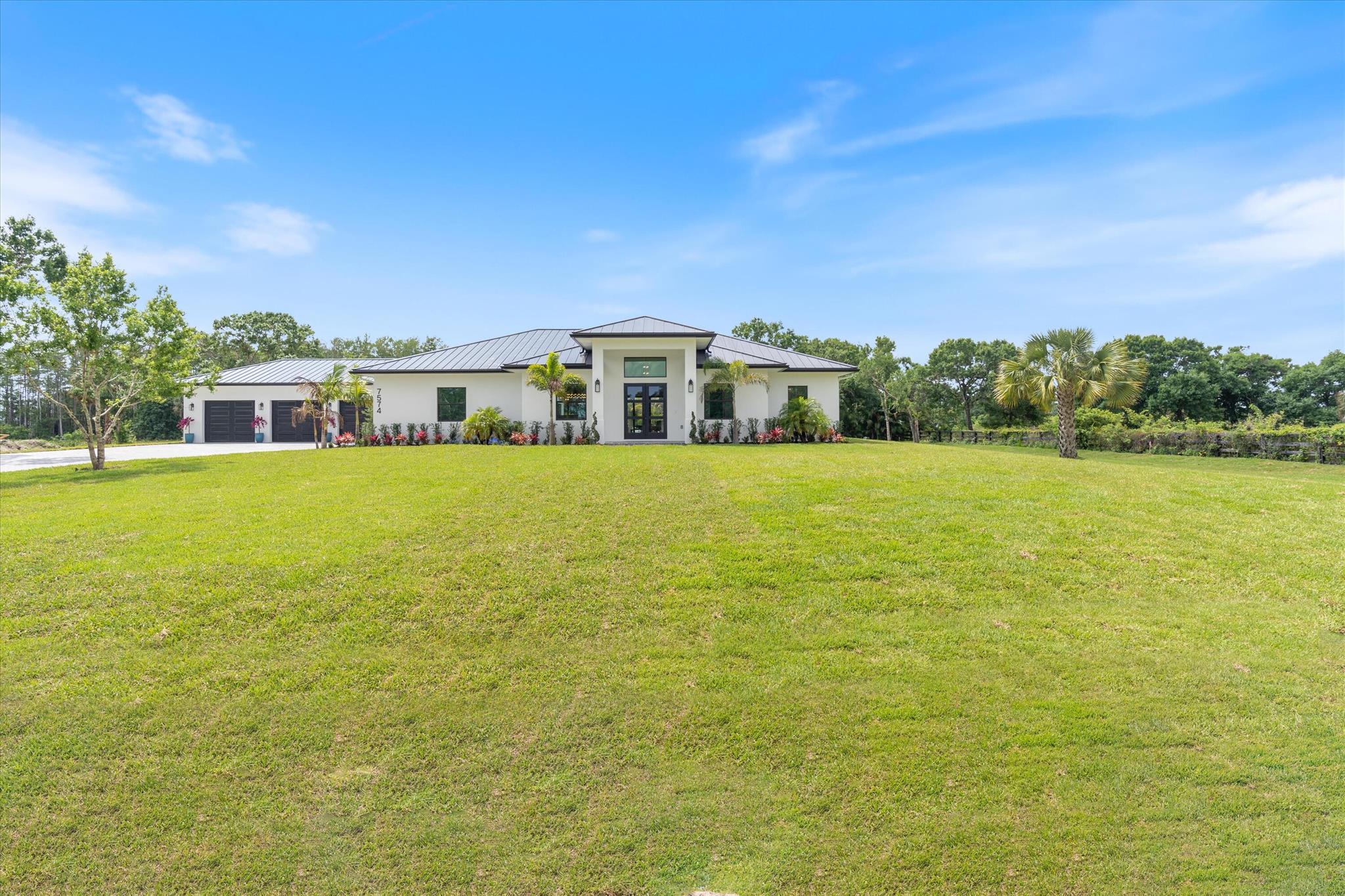 7574 169th Place N Palm Beach Gardens FL 33418 | R11046051