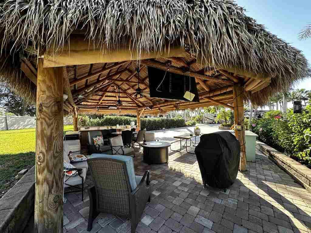 Homes for sale in Port St Lucie, FL | 155 Nw Hazard Way, Port St Lucie, FL 34986 | MLS# R11046311