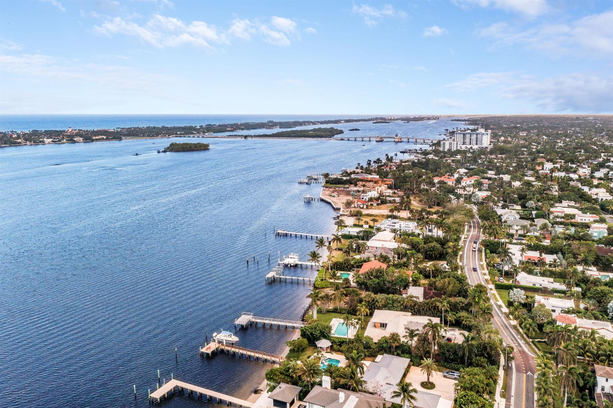 Homes for sale in West Palm Beach, FL | 212 Dyer Road, West Palm Beach, FL 33405 | MLS# R11046488