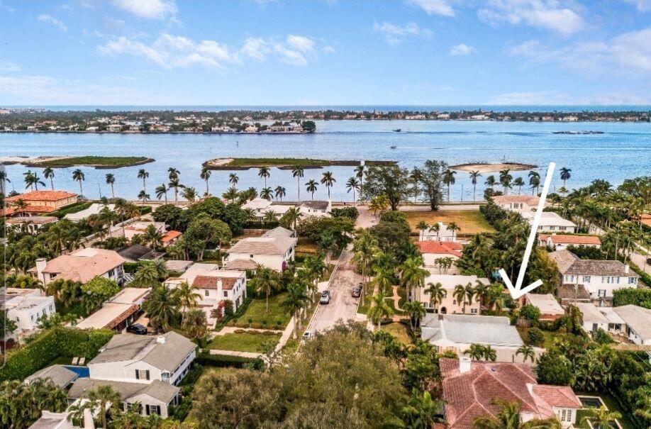 Homes for sale in West Palm Beach, FL | 212 Dyer Road, West Palm Beach, FL 33405 | MLS# R11046488