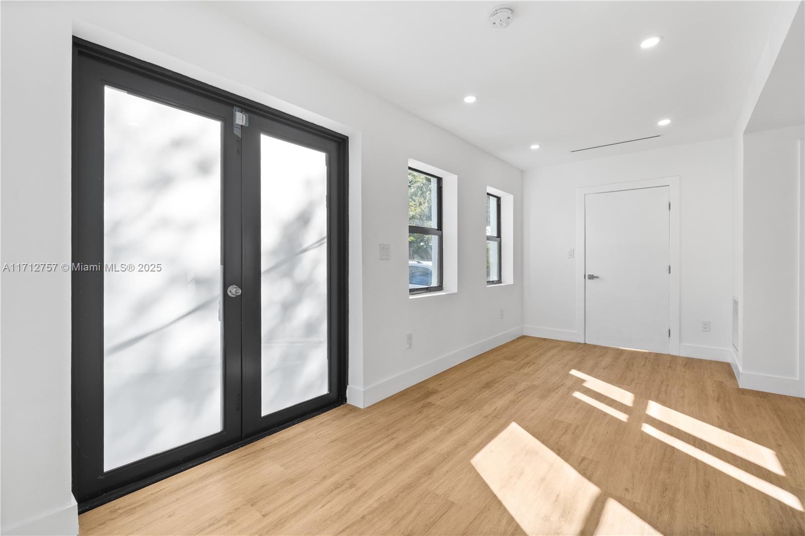 Homes for sale in Biscayne Park, FL | 665 Ne 117Th St, Biscayne Park, FL 33161 | MLS# A11712757