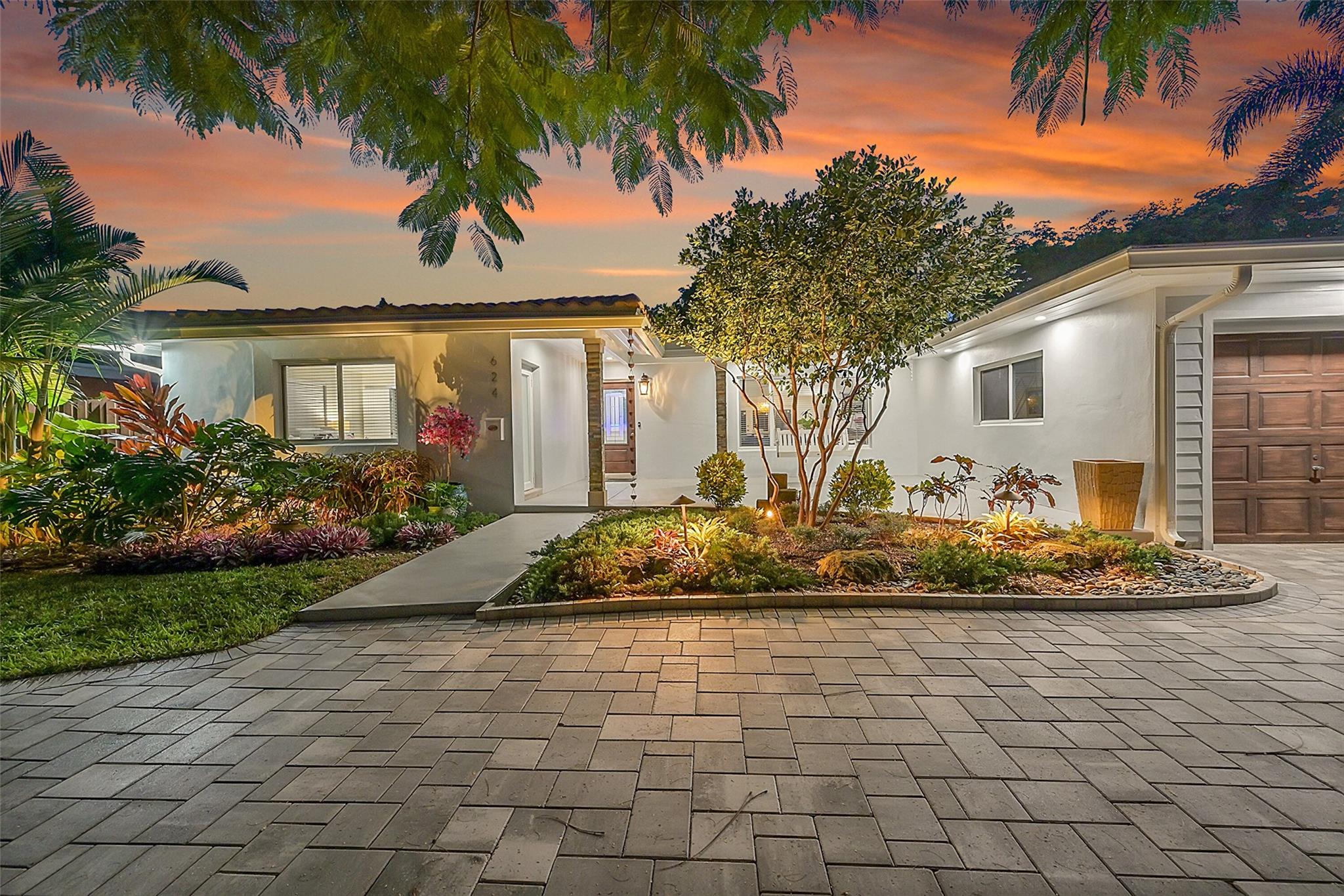 Stunning recessed soffit lighting……