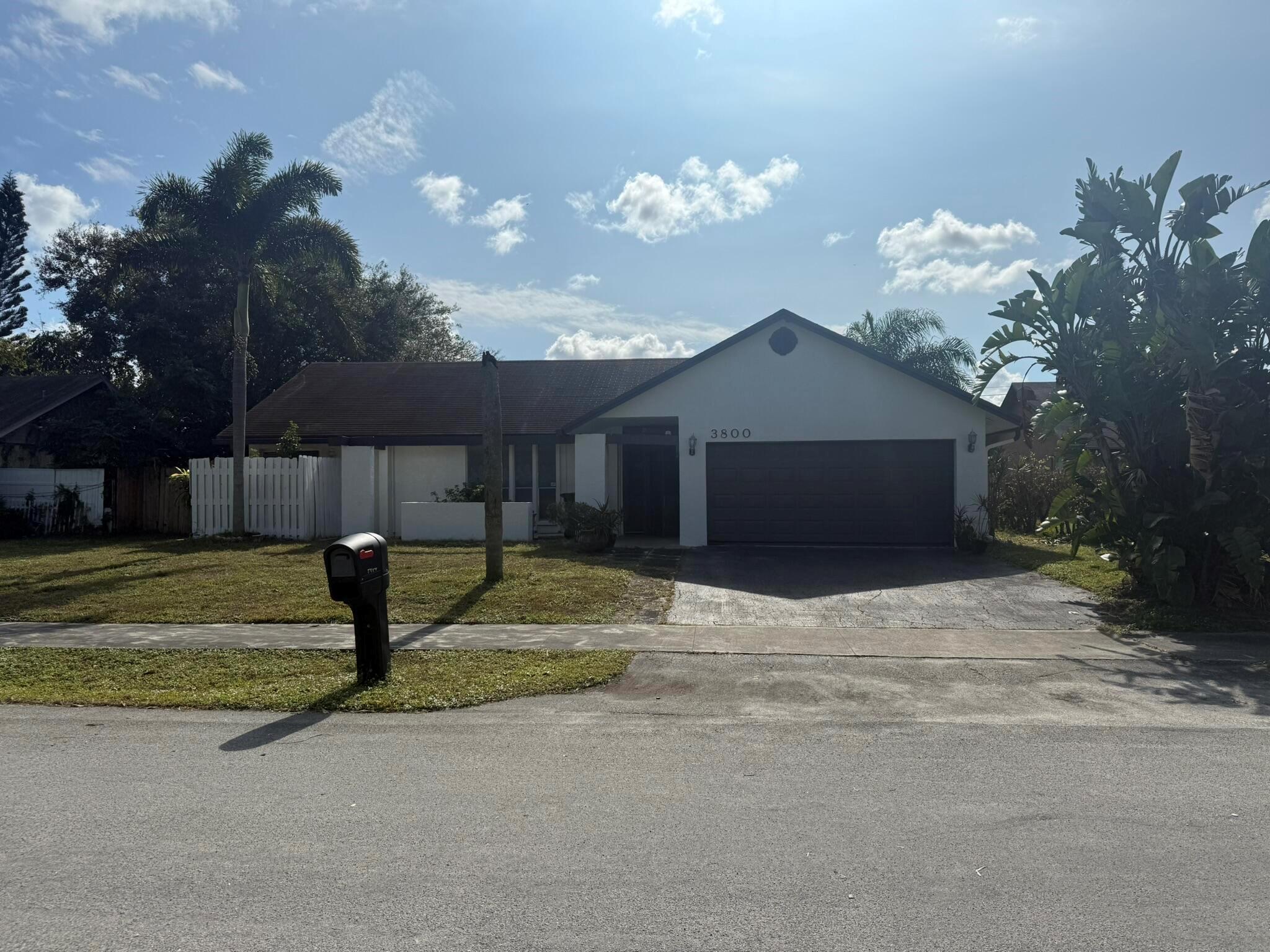 3800 Nw 7th Court Delray Beach FL 33445 | R11046908