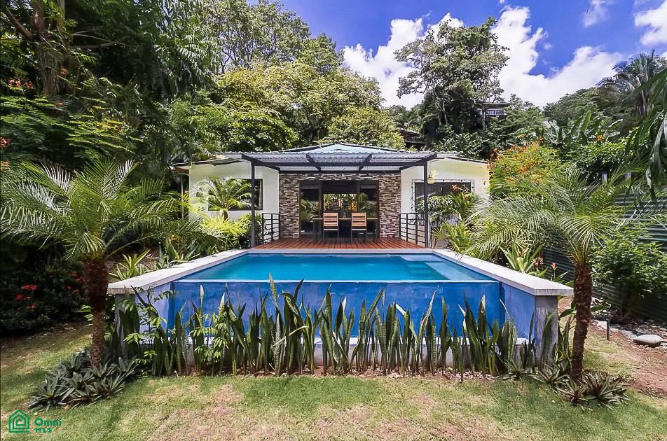 3 bed Single Family Homes For Sale in Puntarenas, Puntarenas - 1