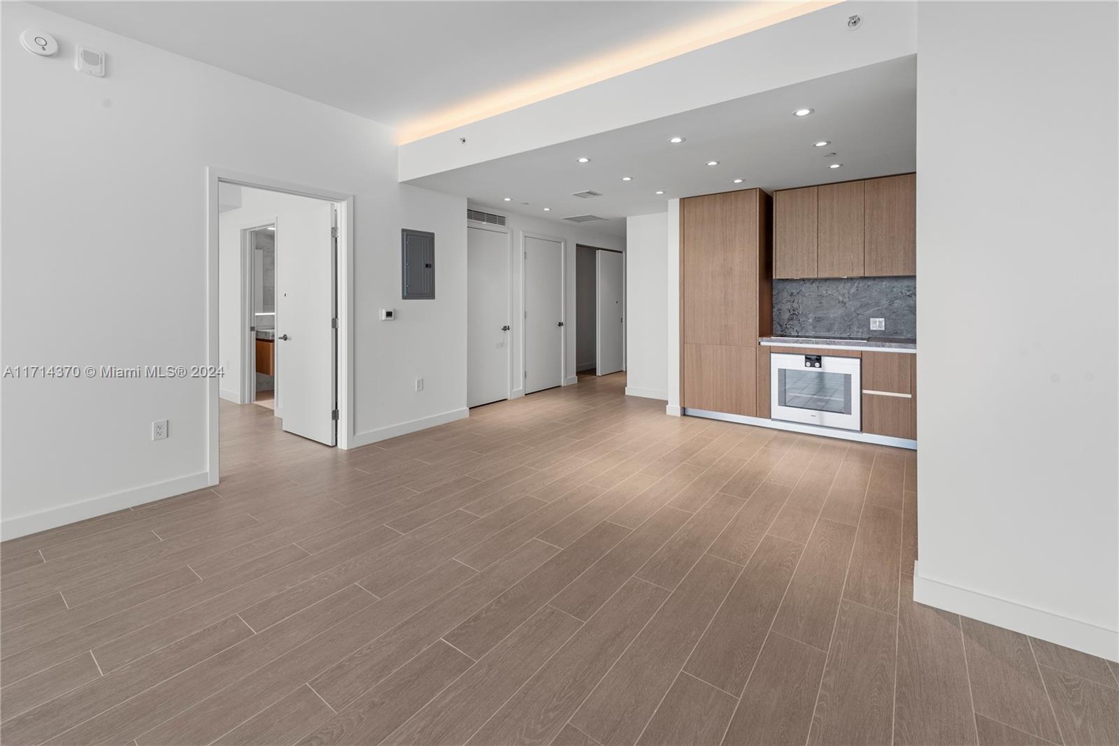 500 Alton Rd #908, Miami Beach FL 33139