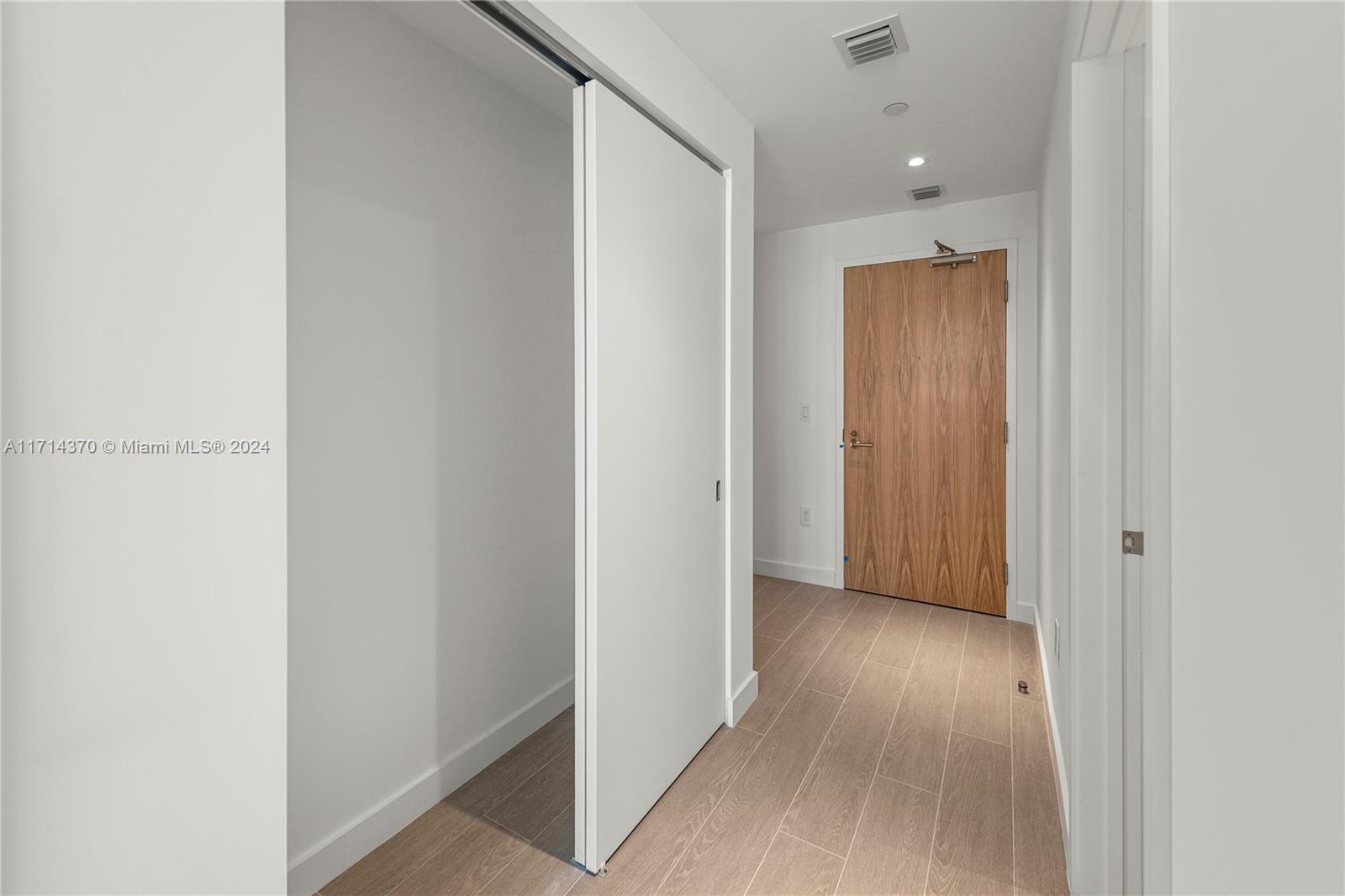 500 Alton Rd #908, Miami Beach FL 33139