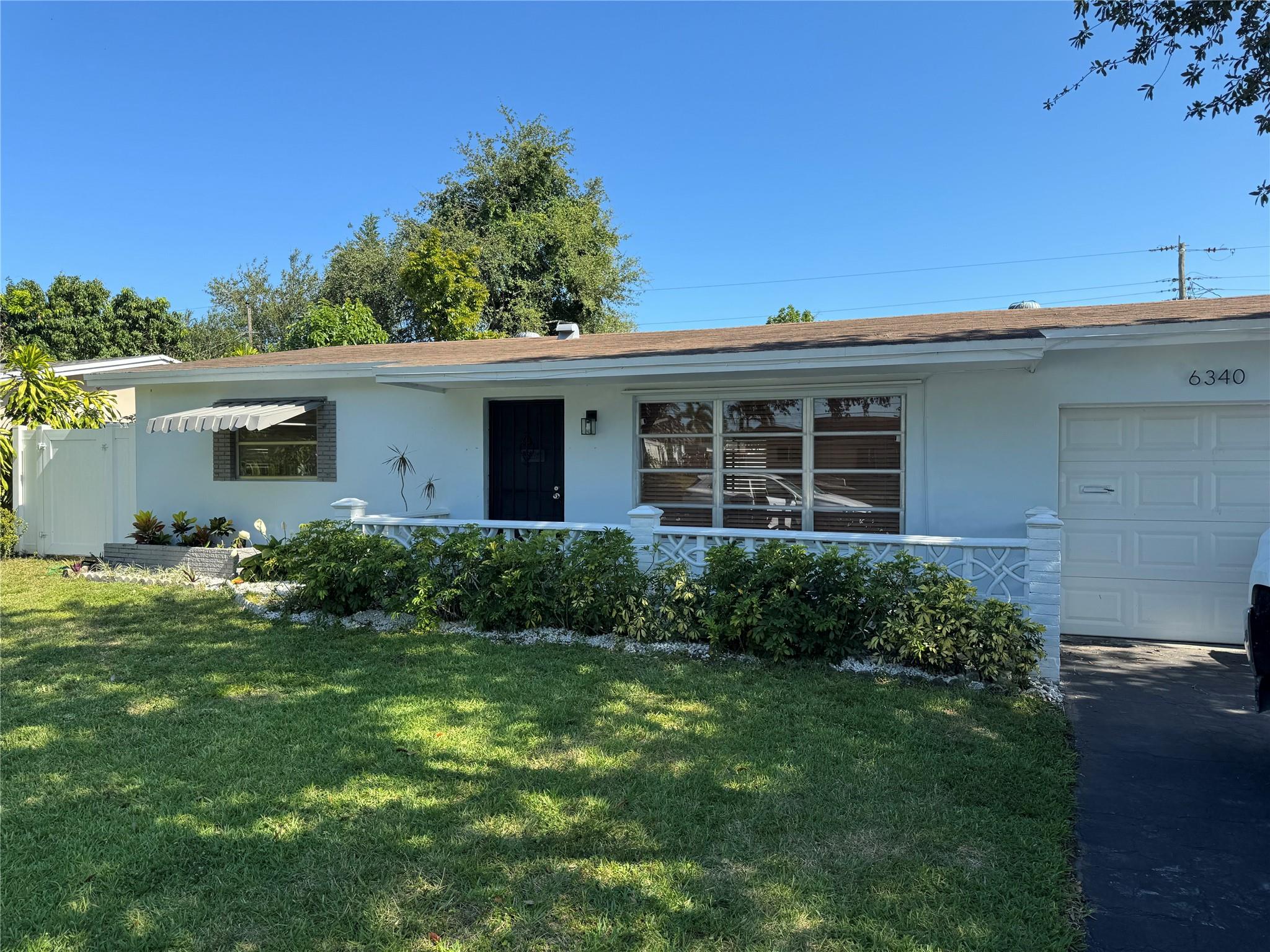 Driftwood Plaza 3 53-13 B