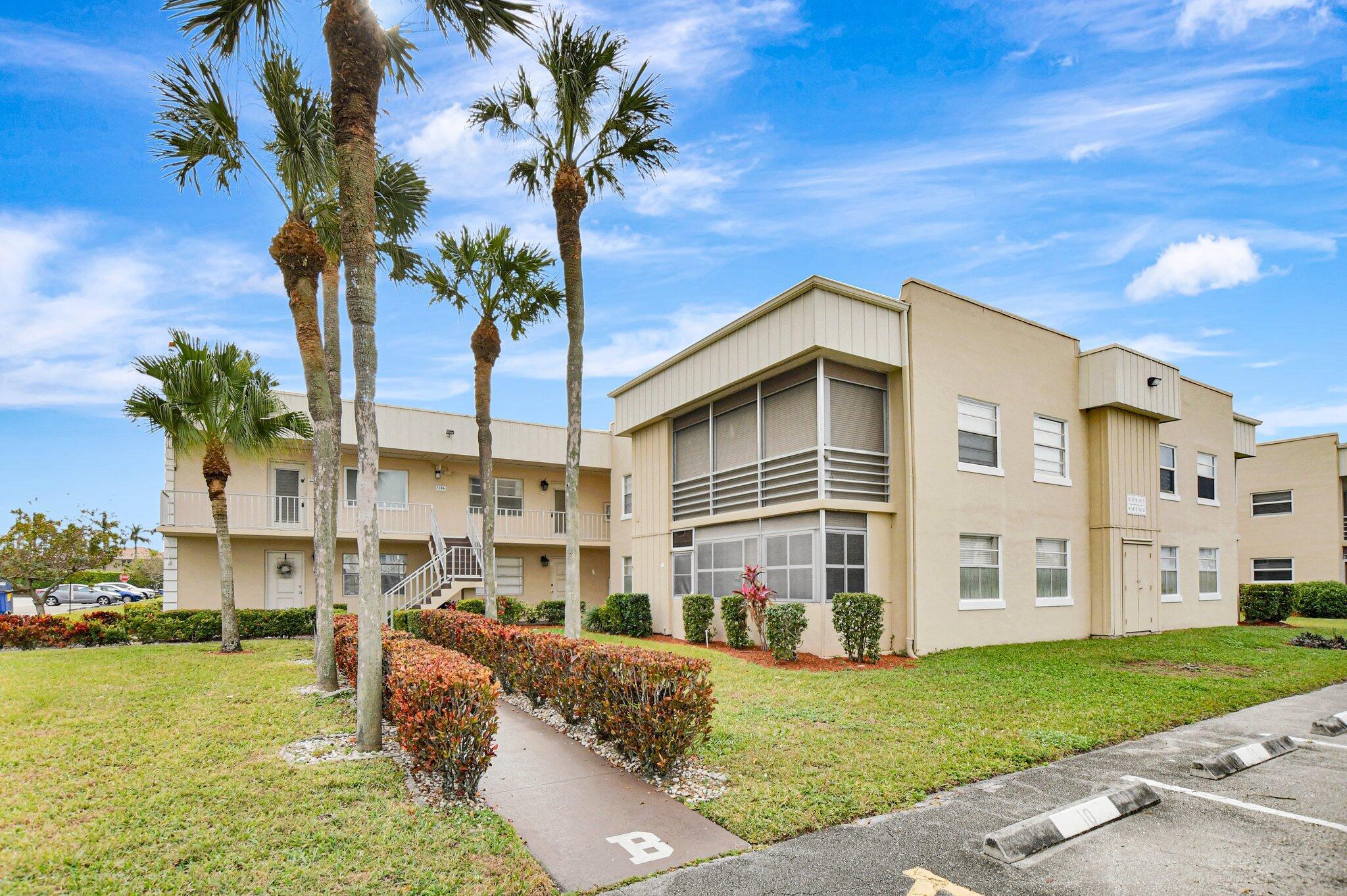 Kings Point Burgundy A-Q