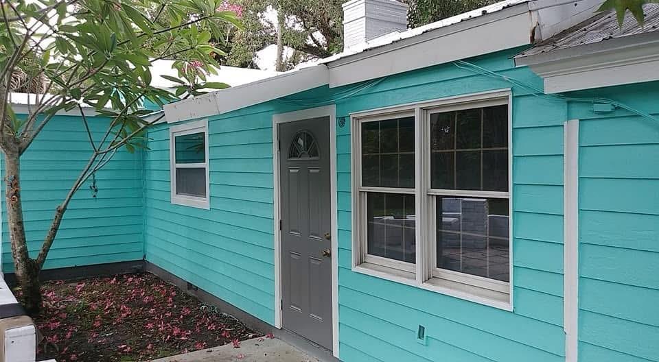 Homes for sale in Fort Pierce, FL | 704 Beach Ct, Fort Pierce, FL 34950 | MLS# F10478224