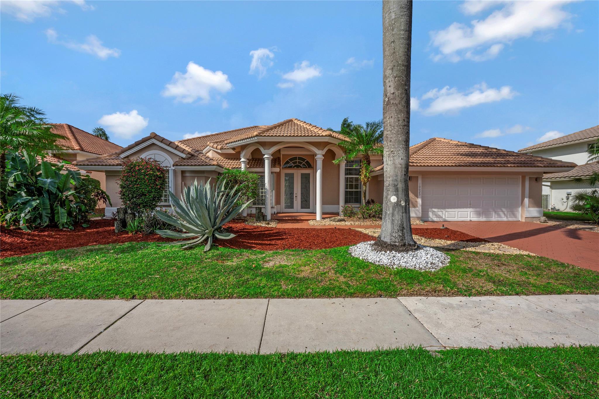 10625 Maple Chase Drive Boca Raton FL 33498 | F10477065