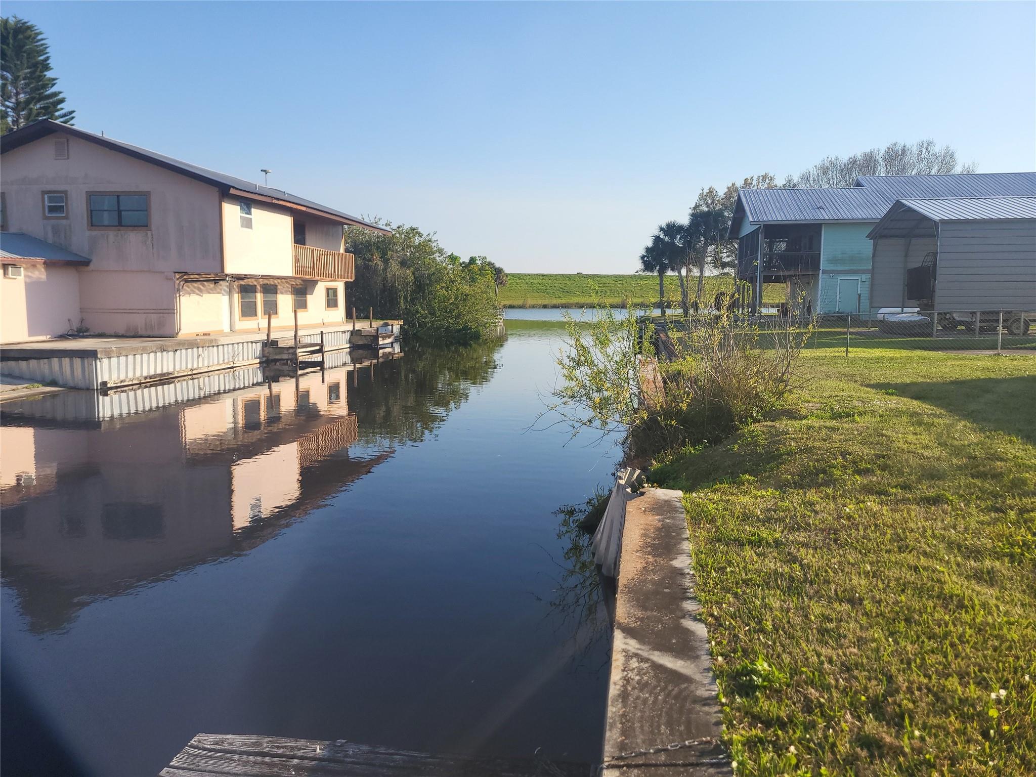 Homes for sale in Moore Haven, FL | 1057 Blue Heron, Moore Haven, FL 33471 | MLS# F10478349