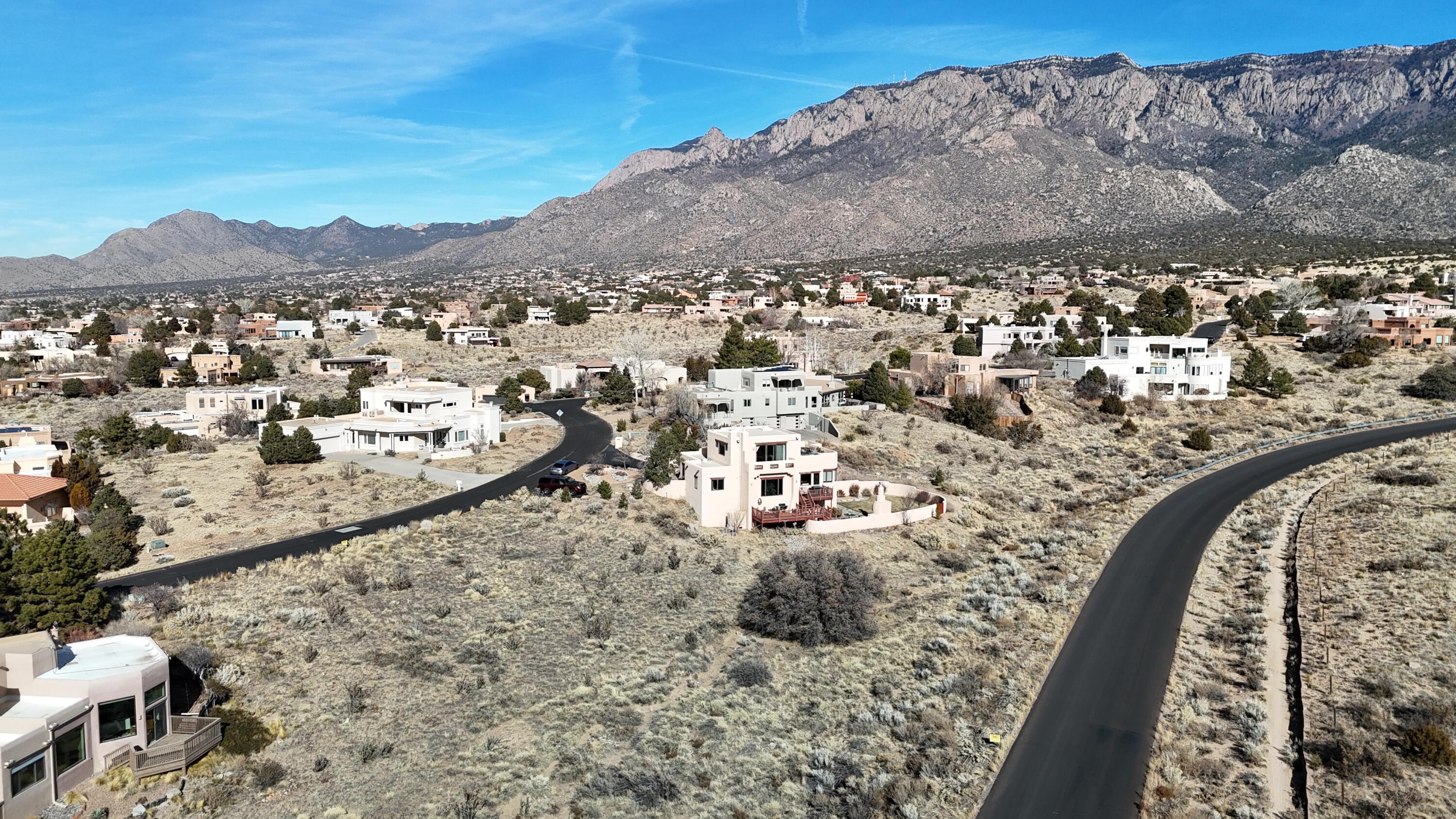 Homes for sale in Albuquerque, NM | 1562 Eagle Ridge Ct Ne, Albuquerque, NM 87122 | MLS# 1075878