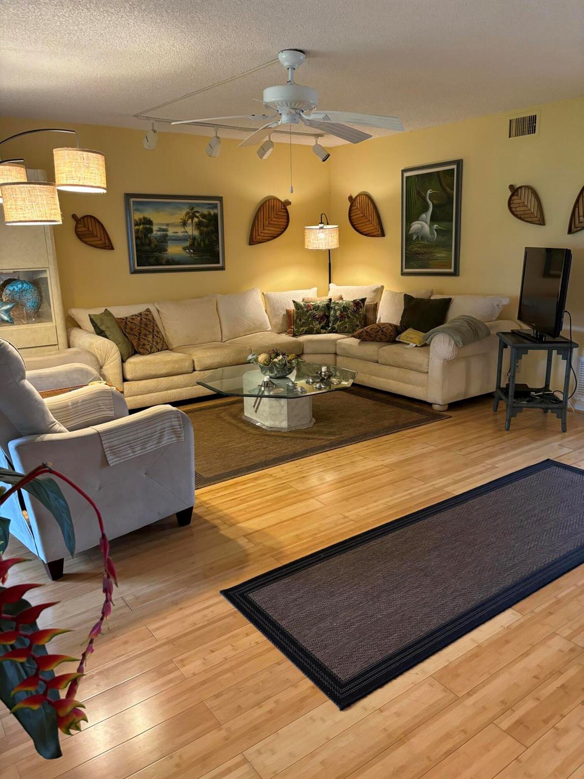 Homes for sale in Boynton Beach, FL | 5881 Parkwalk Dr, Boynton Beach, FL 33472 | MLS# R11048716