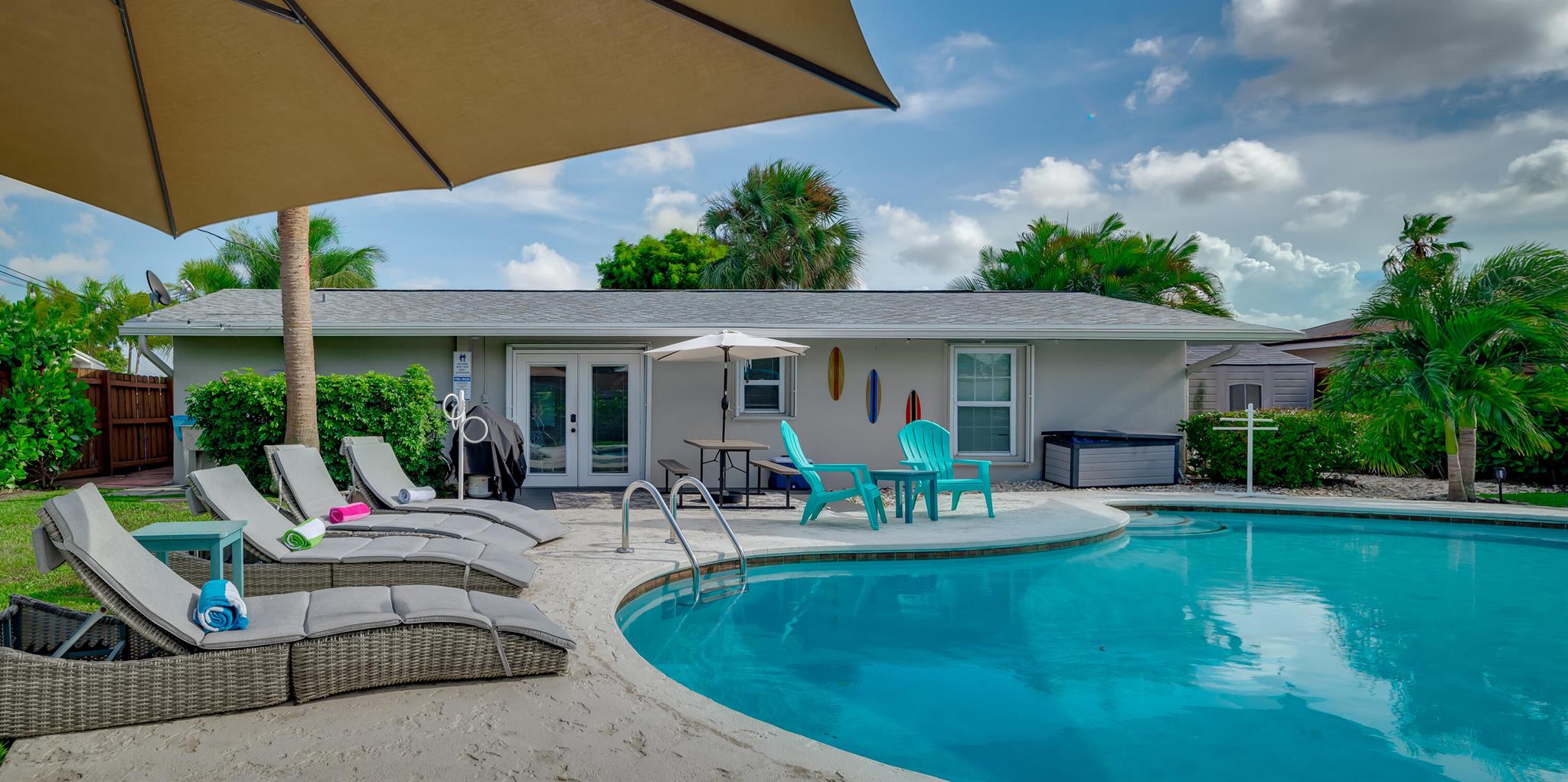 Palm Beach Square Unit 6