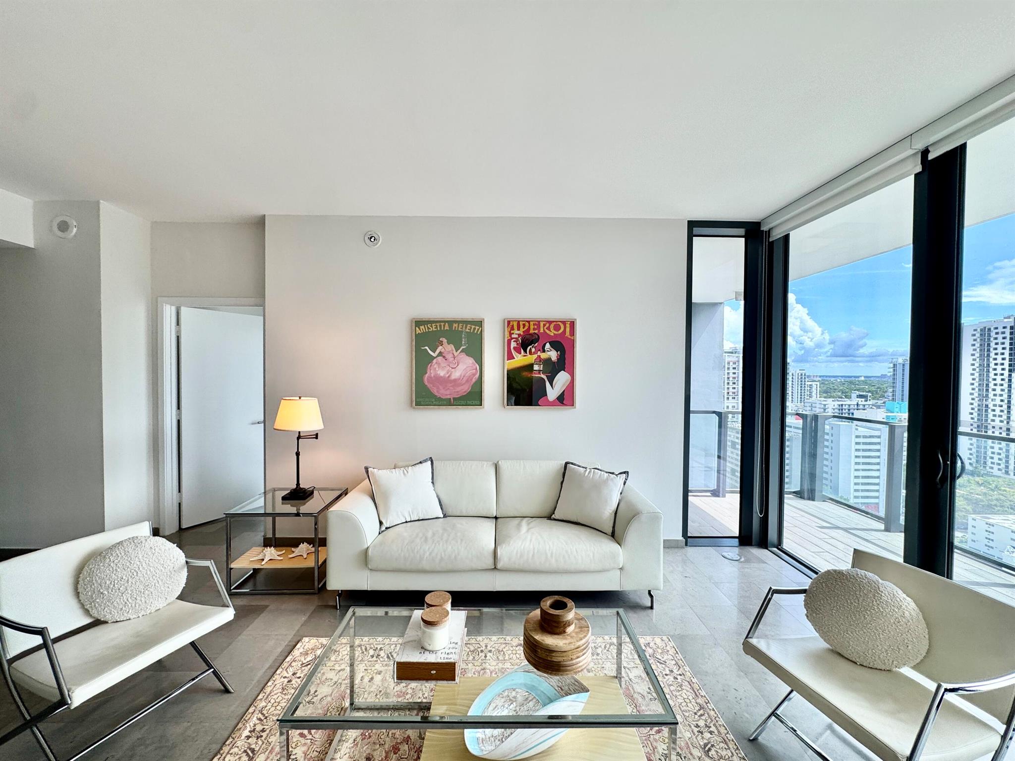 Apartamento para Alugar em Miami, FL